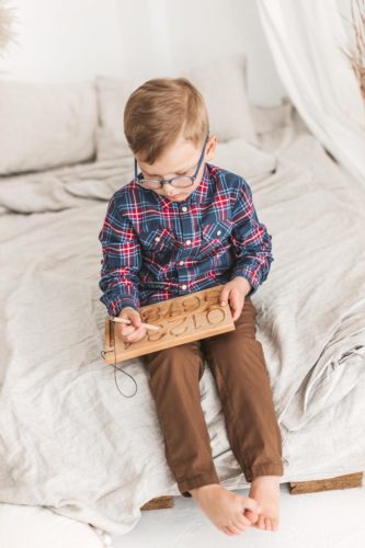 Tracing numbers 1 to 10 - wooden board by Woodinout learning toys