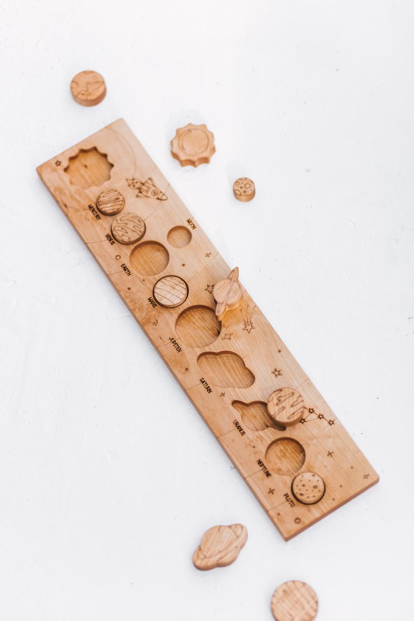 Wooden solar system toy by Woodinout Science toys