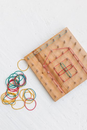 7x7 wood pegboard - wooden Geoboard